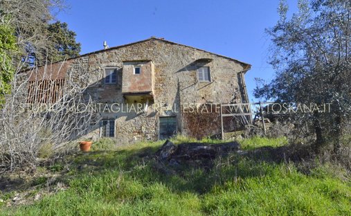 Castle for Sale in San Casciano In Val di Pesa, Tuscany, Italy