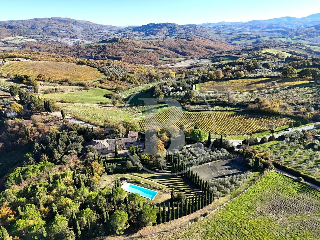 Villa in Casole d'Elsa, Tuscany, Italy 4 - 16731285