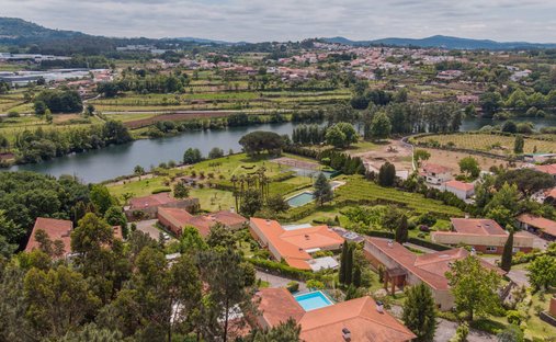 Villa in Braga (Maximinos, Se e Cividade), Braga, Portugal 1