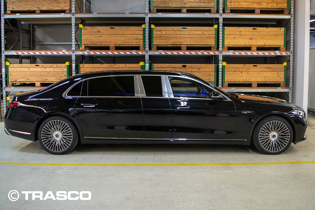 Limousine in Bremen, Bremen, Germany 2 - 16737556