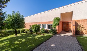 Villa in Braga (Maximinos, Se e Cividade), Braga, Portugal 1