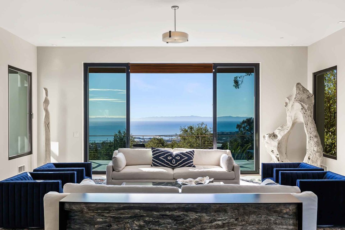 Villa in Santa Barbara, California, United States 1 - 16734240