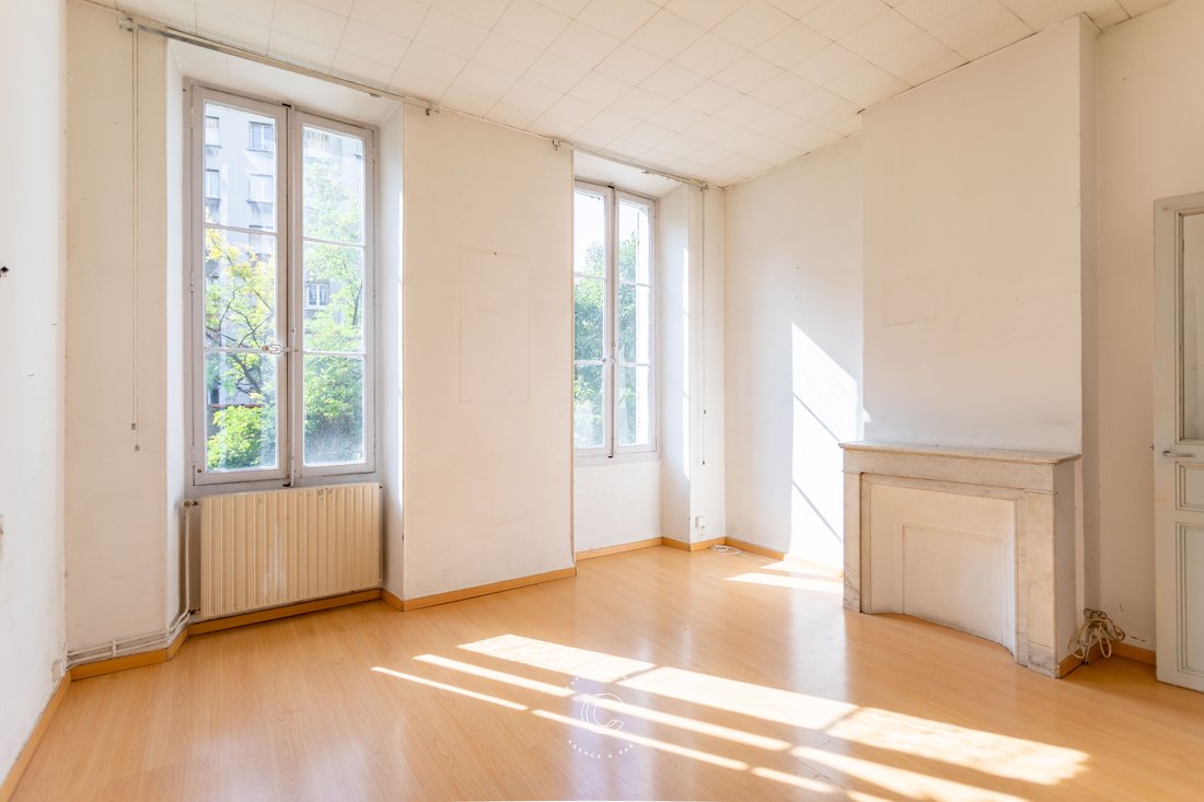 Apartment in Baille, 5e Arrondissement, Marseille 2 - 16735561