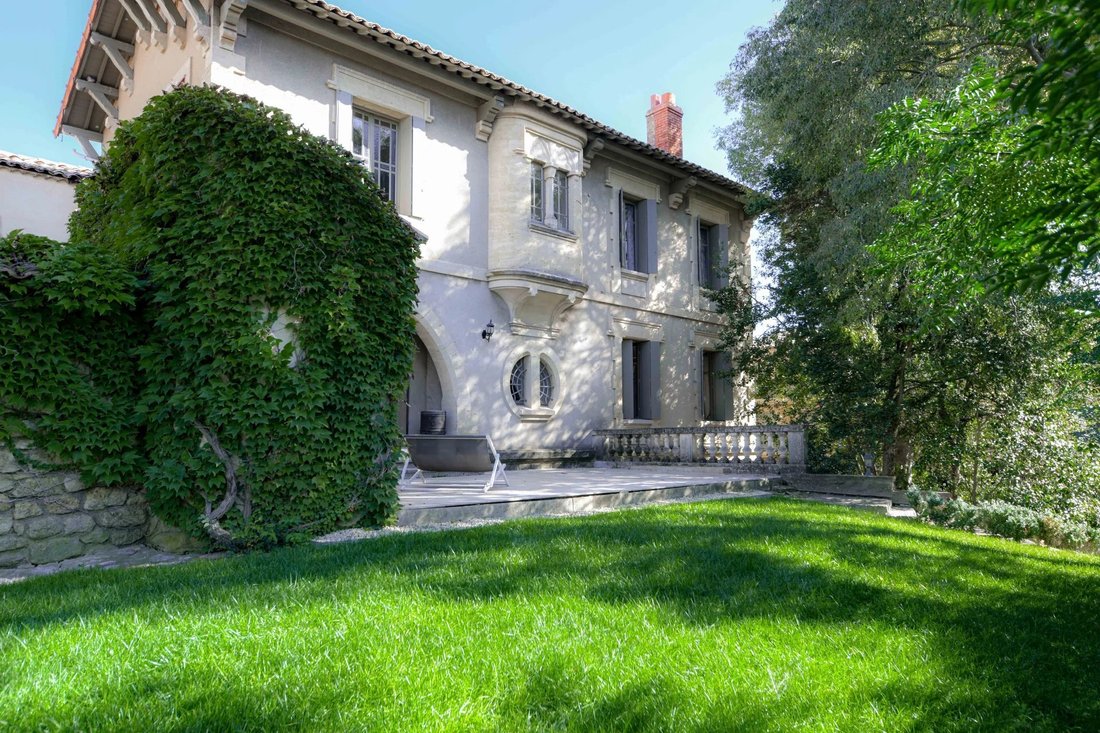 Townhouse in Uzès, Occitania, France 3 - 16731344