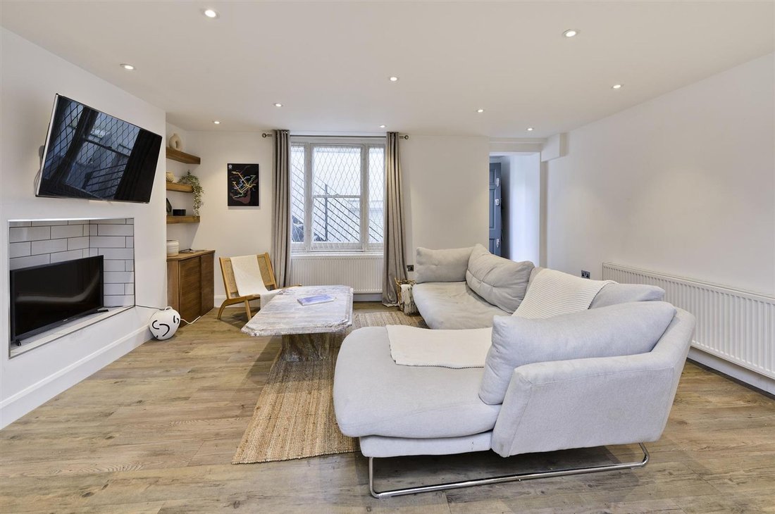 Apartment in Ladbroke Grove, Kensington And Chelsea, England 5 - 16735108