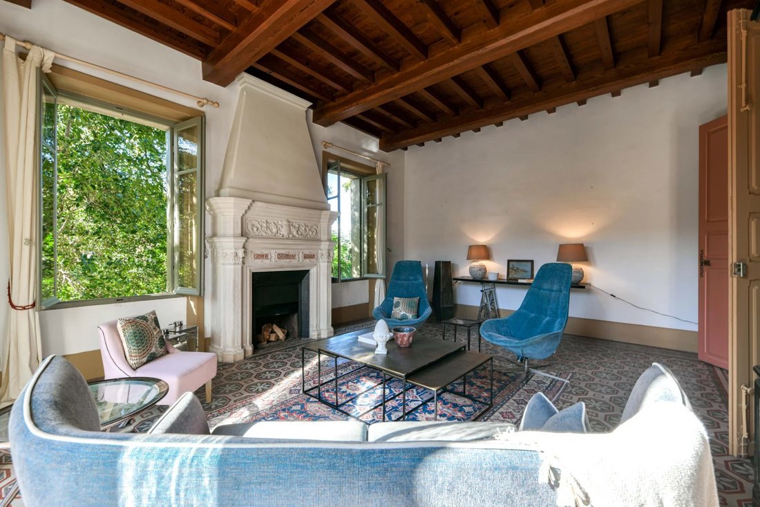 Townhouse in Uzès, Occitania, France 1 - 16731344