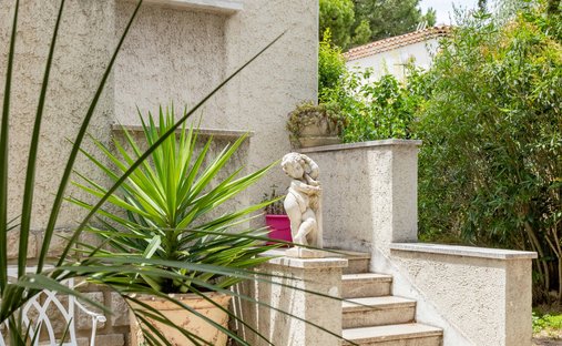 House in Saint Julien, Marseille, Provence-Alpes-Côte d'Azur 1