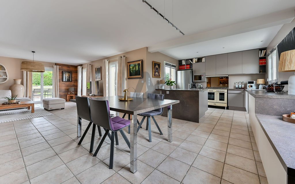 House in Limonest, Auvergne-Rhône-Alpes, France 4 - 16735257