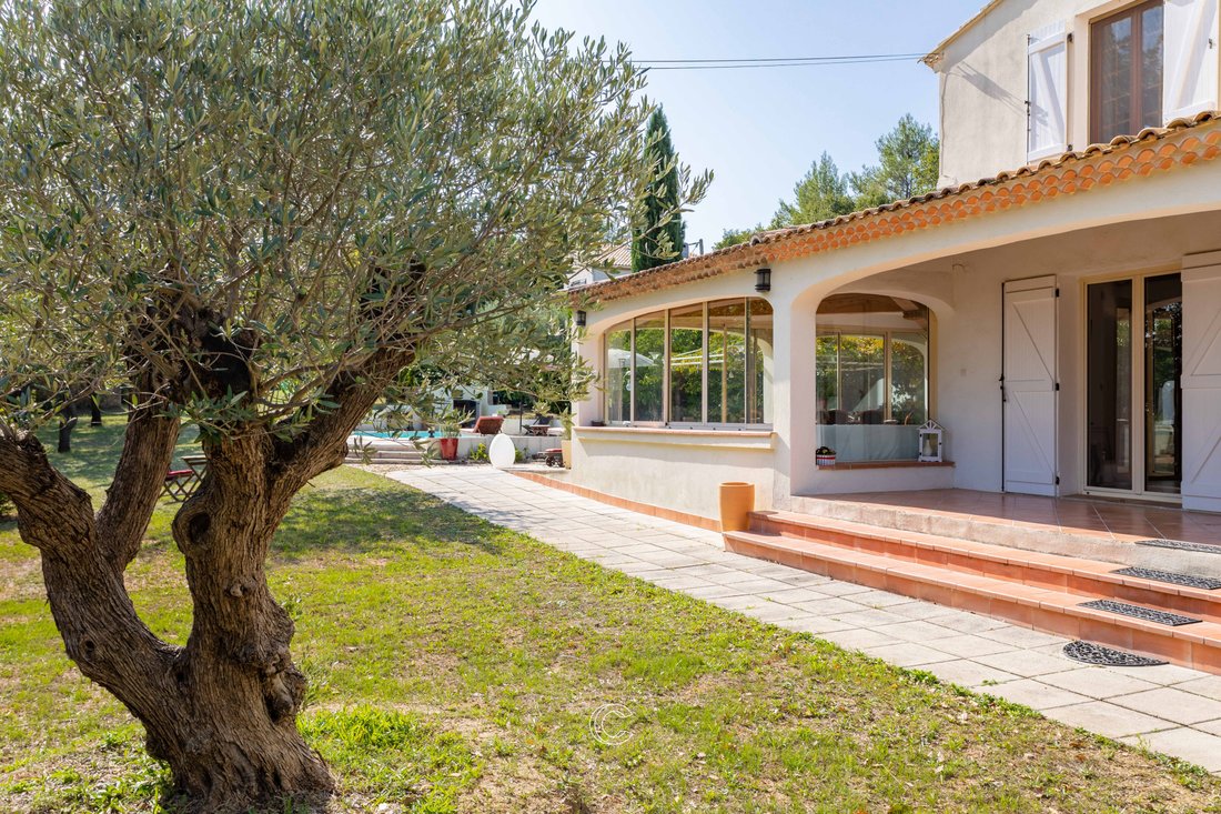 House in Greasque, Provence-Alpes-Côte d'Azur, France 4 - 16735248
