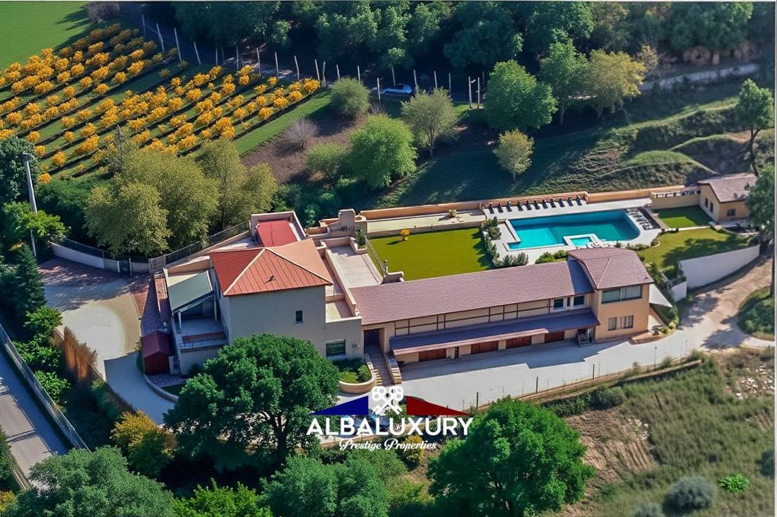 Villa in Valfabbrica, Umbria, Italy 1 - 15345310
