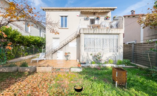 House in Saint Julien, Marseille, Provence-Alpes-Côte d'Azur 1