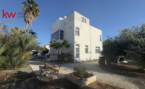 House in Livadia, Larnaca, Cyprus 1