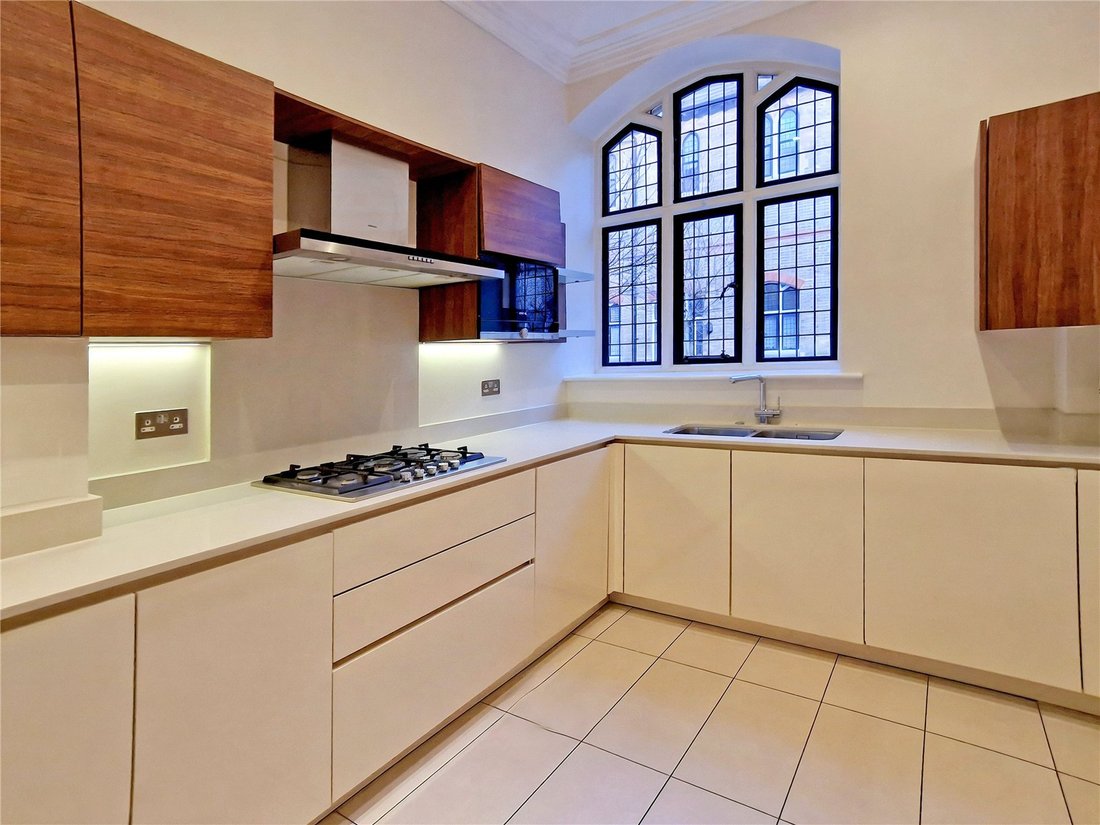 Apartment in Golders Green, Barnet, England 3 - 16734826