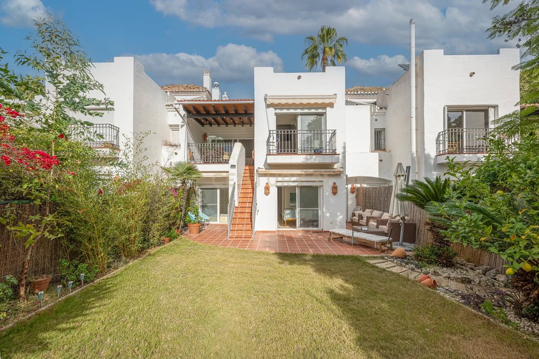 Villa in Istan, Andalusia, Spain 1 - 16733974