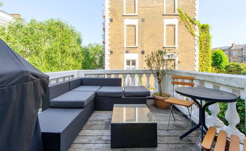 Apartment in Bayswater, Westminster, England 1