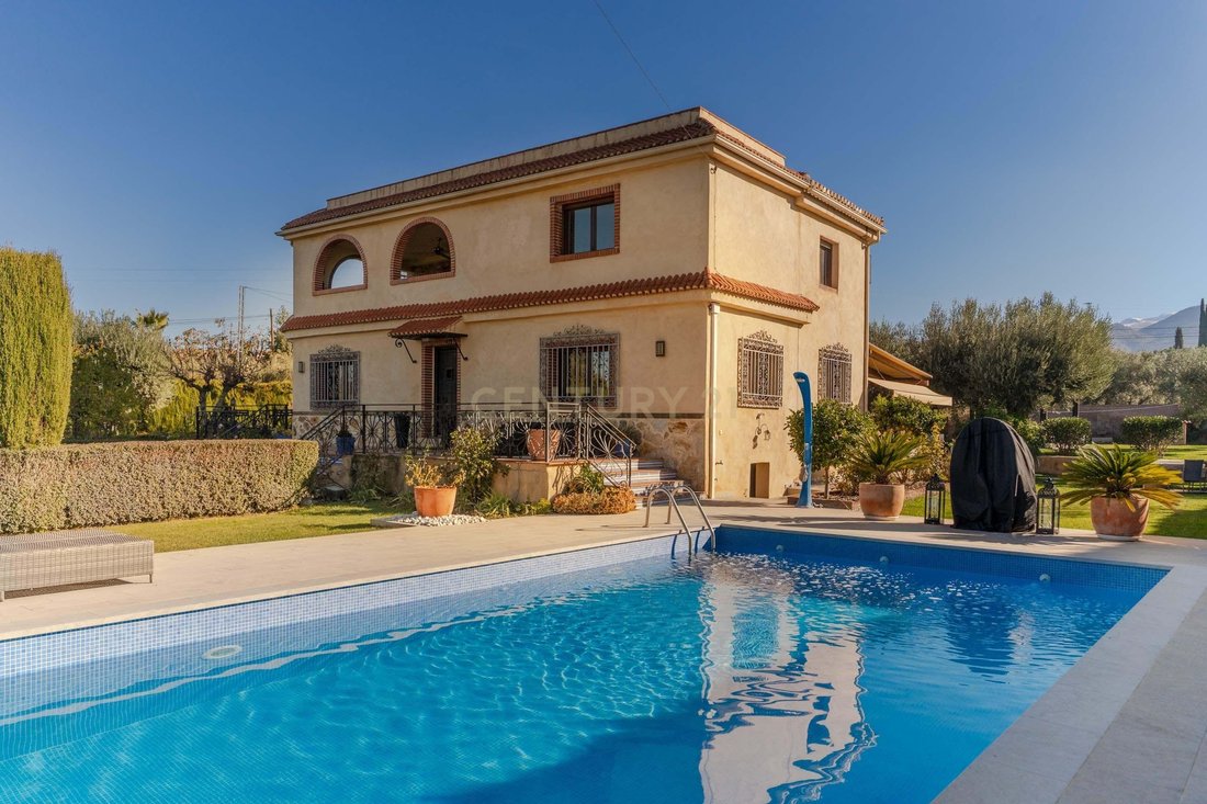 Villa in Gojar, Andalusia, Spain 2 - 16697627