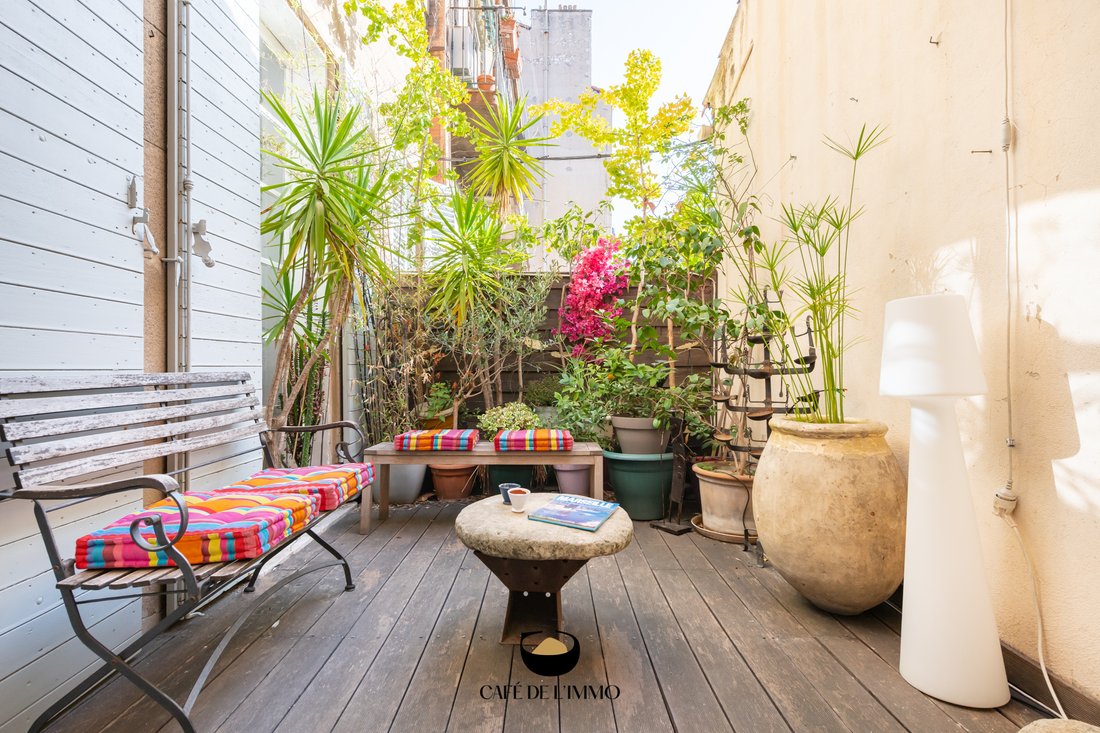 Apartment in Castellane, 6e Arrondissement, Marseille 2 - 16735301