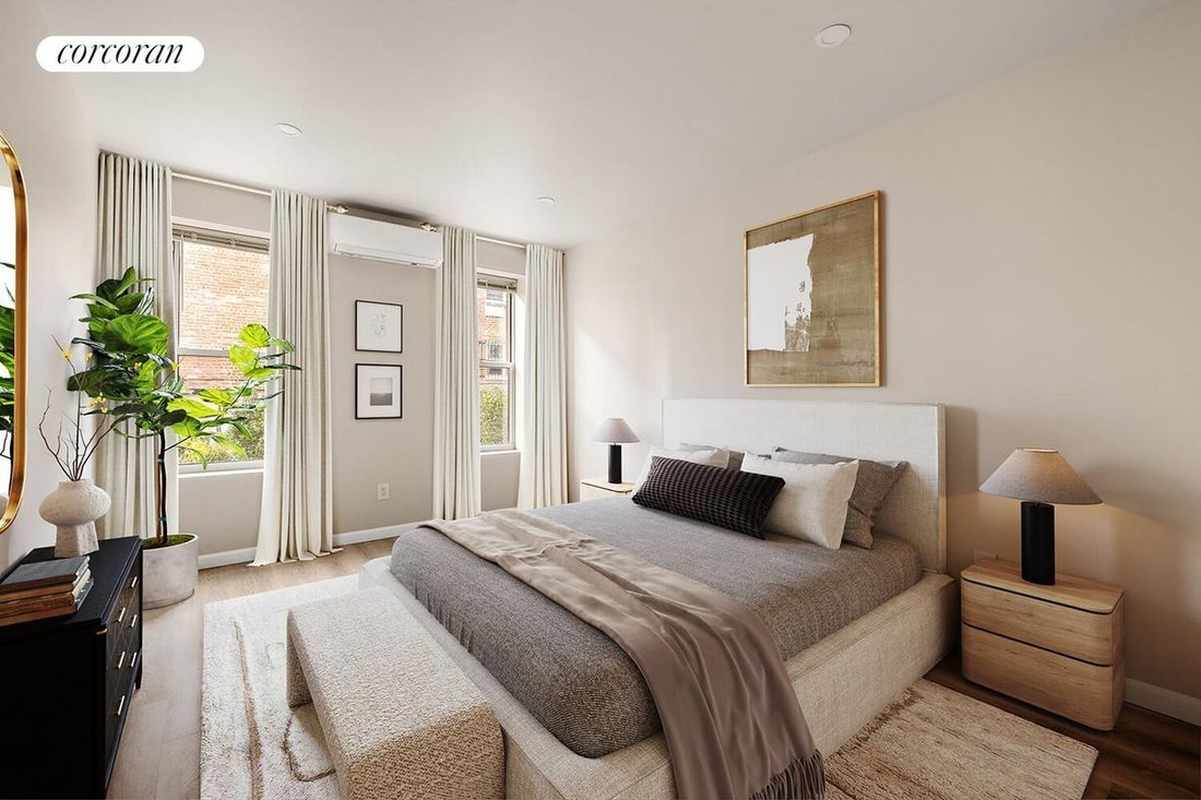 House in New York, New York, United States 4 - 16734146