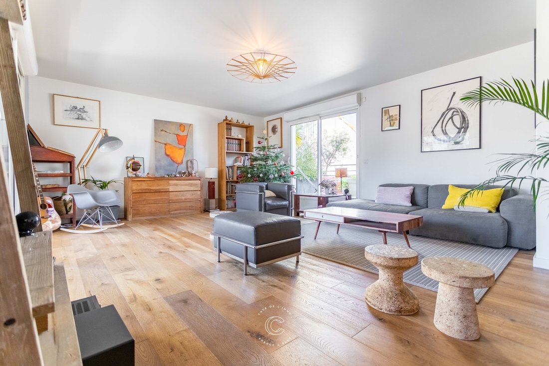 Apartment in Castellane, 6e Arrondissement, Marseille 4 - 16735619