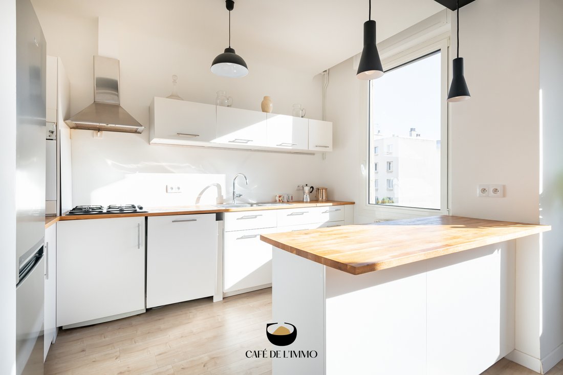 Apartment in Castellane, 6e Arrondissement, Marseille 3 - 16735555