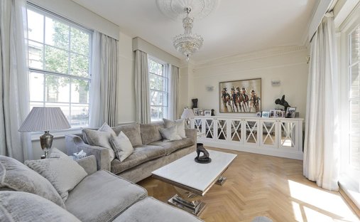 Apartment in Belgravia, Westminster, England 1