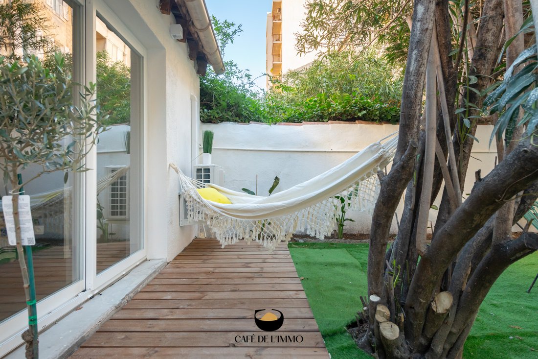 Apartment in Baille, 5e Arrondissement, Marseille 2 - 16735851