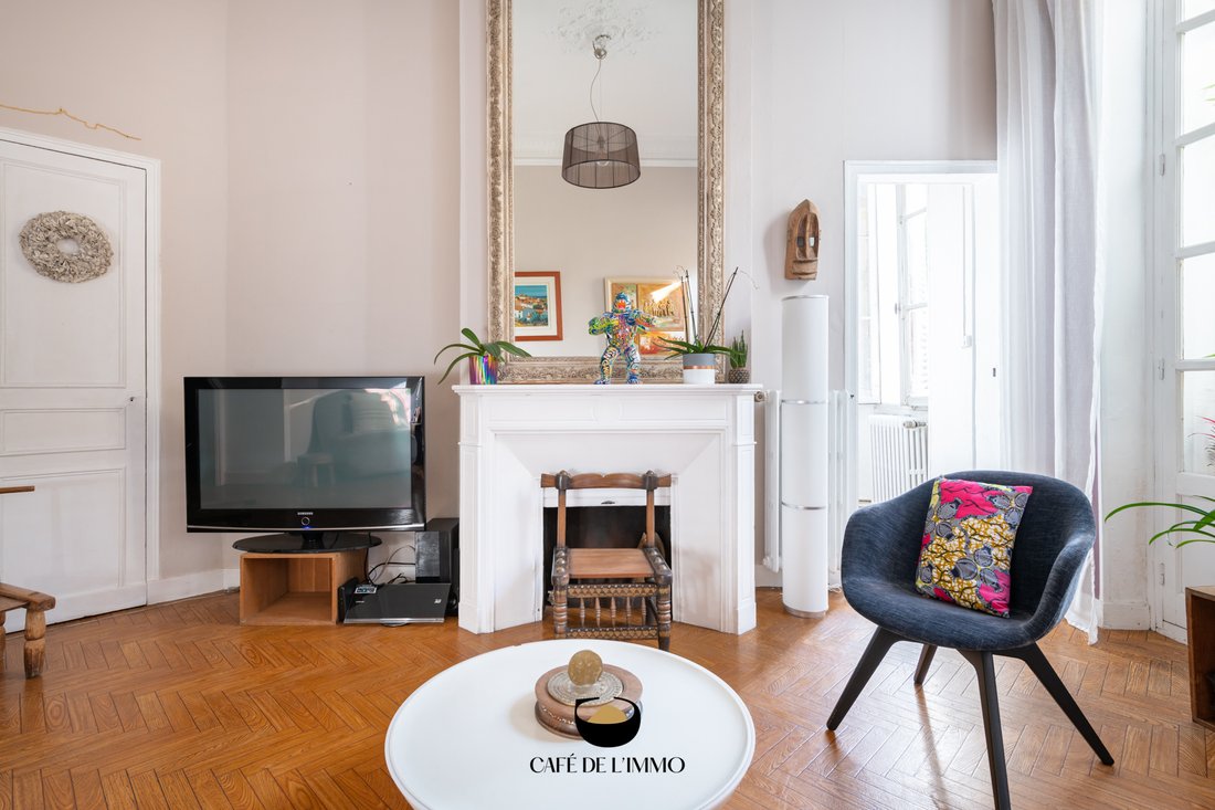 Apartment in Castellane, 6e Arrondissement, Marseille 5 - 16735301
