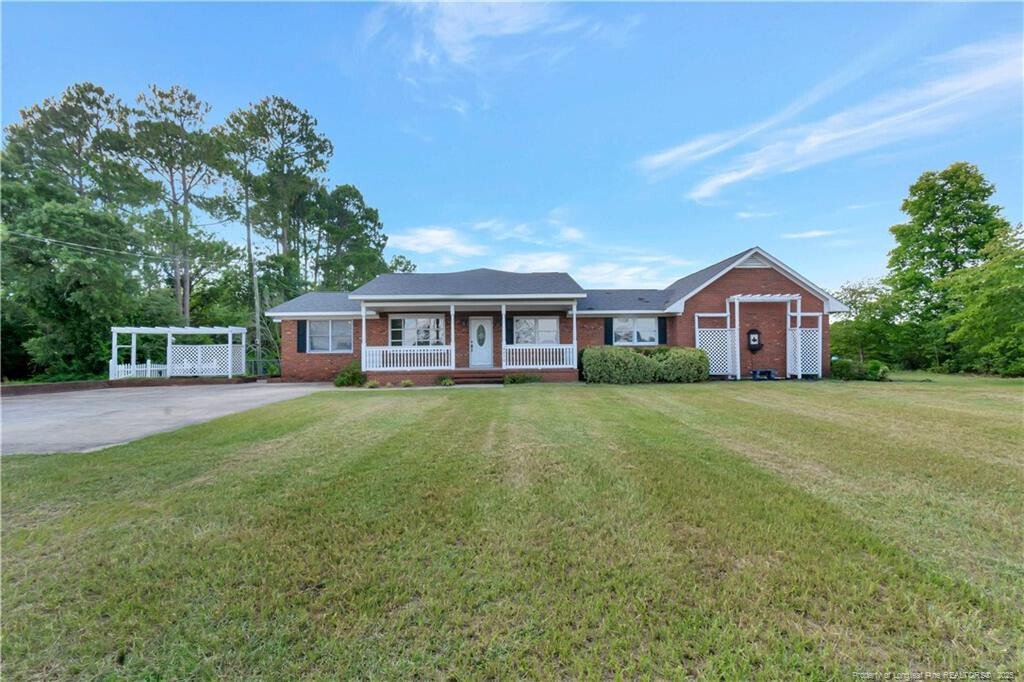 Hope Mills, North Carolina, United States 3 - 16732931
