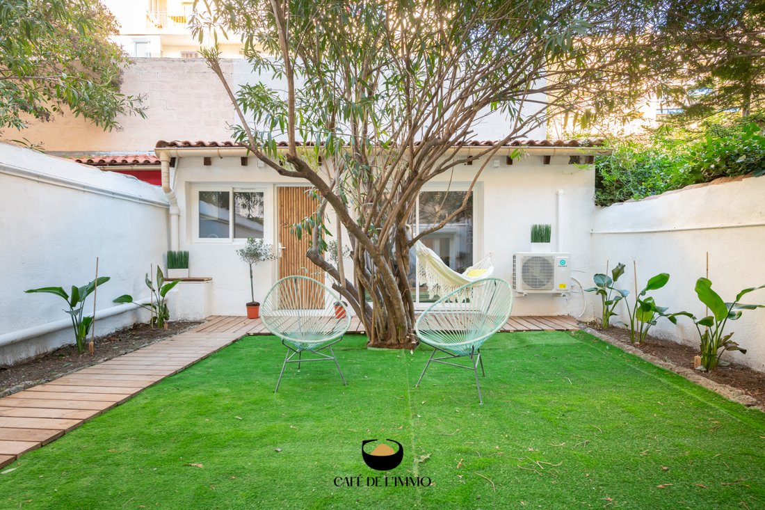 Apartment in Baille, 5e Arrondissement, Marseille 1 - 16735851