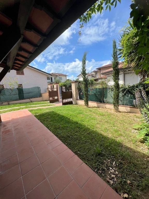Villa in Center, Forte dei Marmi, Tuscany 4 - 16735102