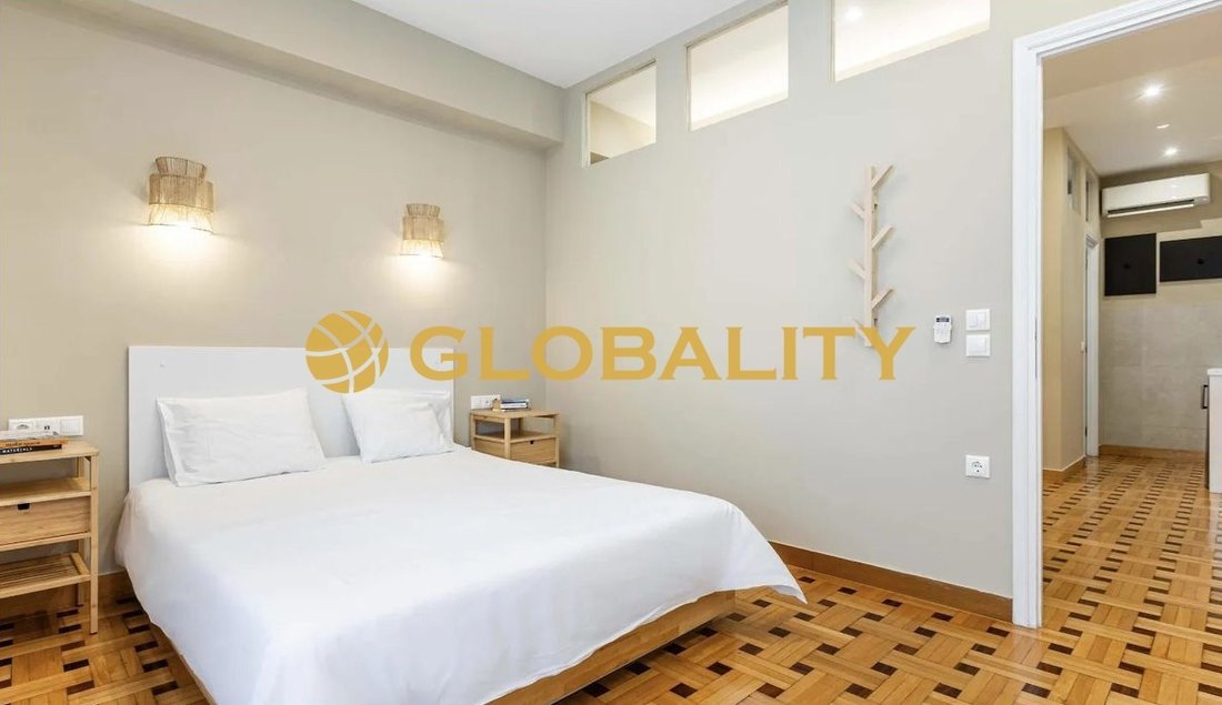 Apartment in Sunoikia Kolonakiou, 1st District of Athens, Athens 2 - 16737498