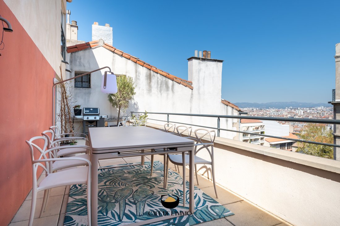 Apartment in Castellane, 6e Arrondissement, Marseille 2 - 16735511