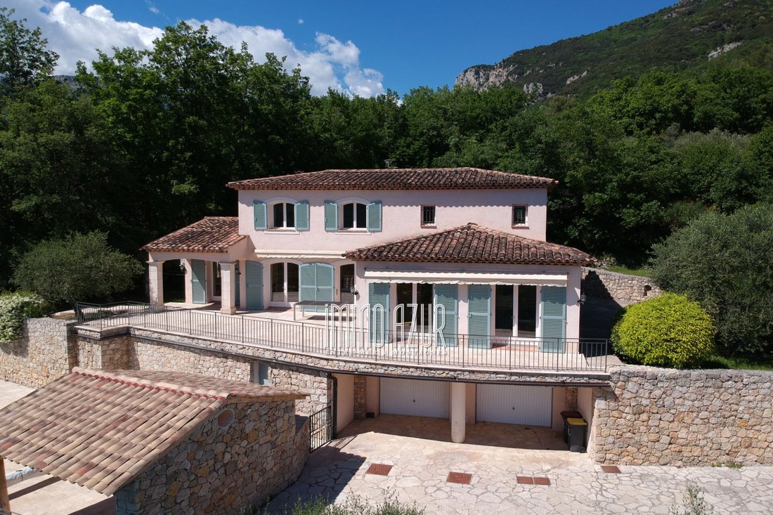 Villa in Tourrettes-sur-Loup, Provence-Alpes-Côte d'Azur, France 5 - 14228205
