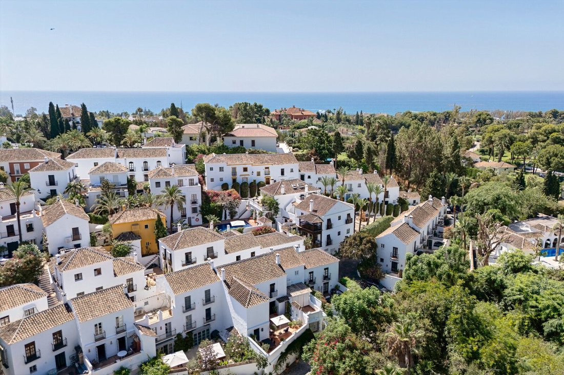 House in Puerto Banus, Marbella, Spain 1 - 16722724