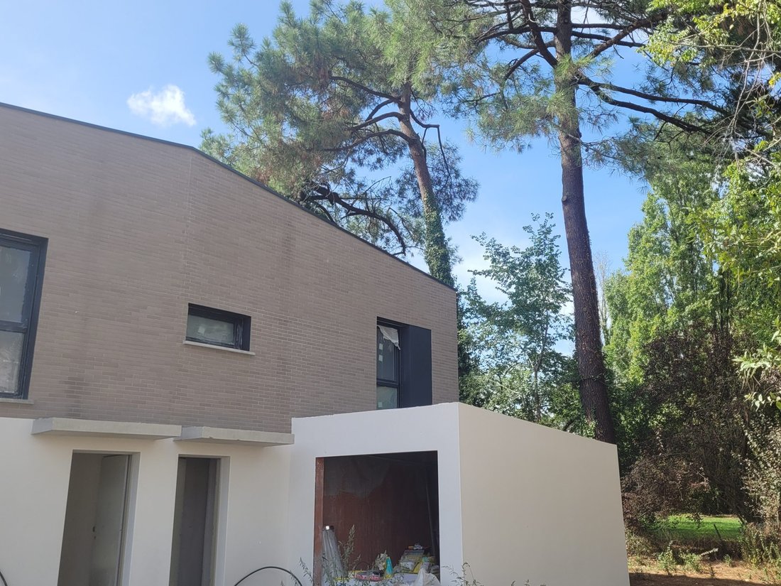 House in Villenave-d'Ornon, Nouvelle-Aquitaine, France 1 - 16737412