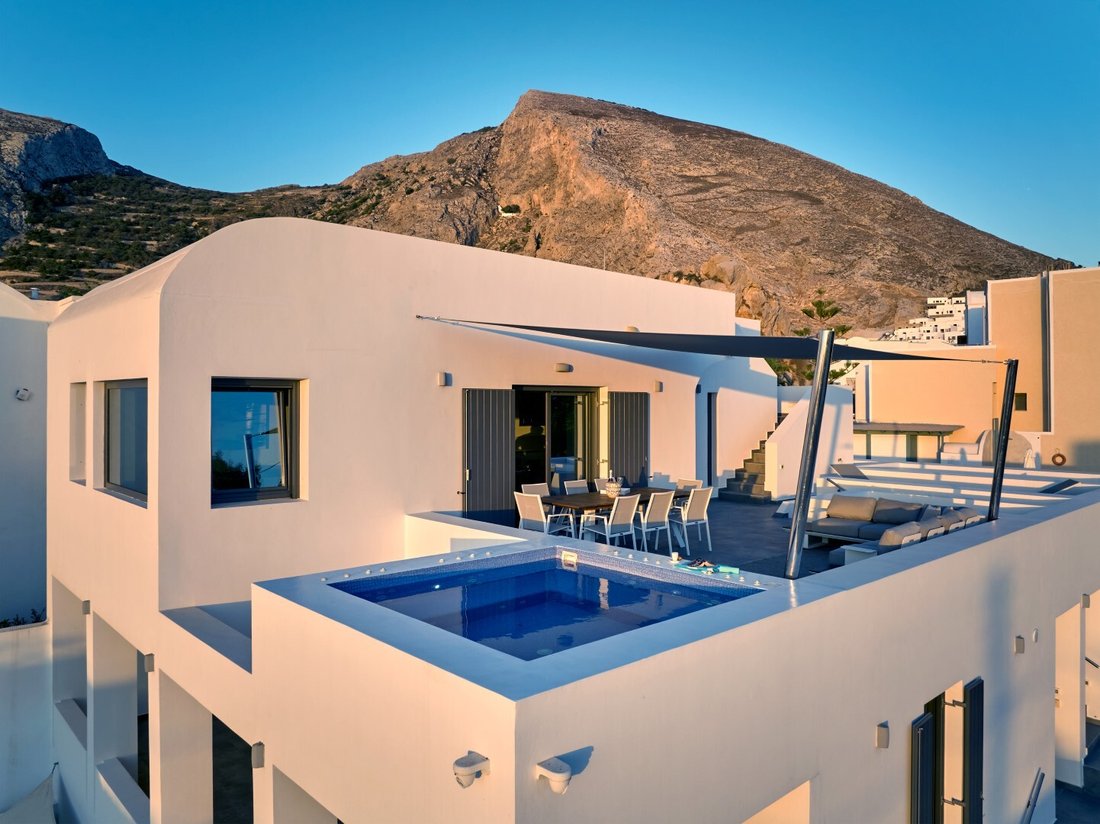 Villa in Thira, Aegean, Greece 4 - 16734134