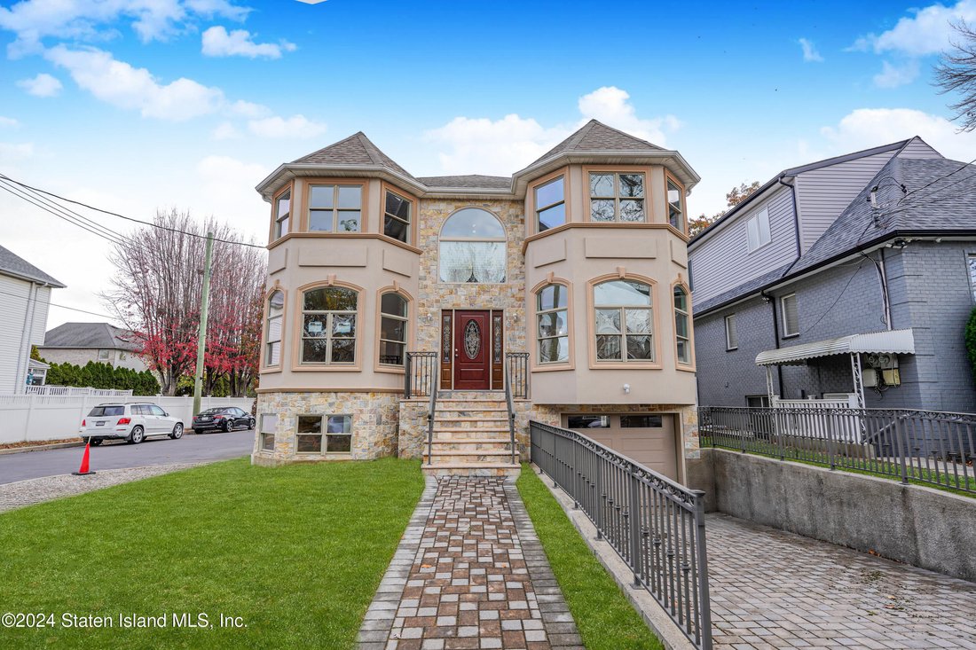 House in New York, New York, United States 1 - 16730773