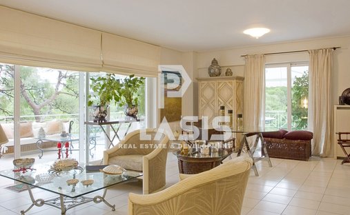 Apartment in Vouliagmeni, Attica, Greece 1
