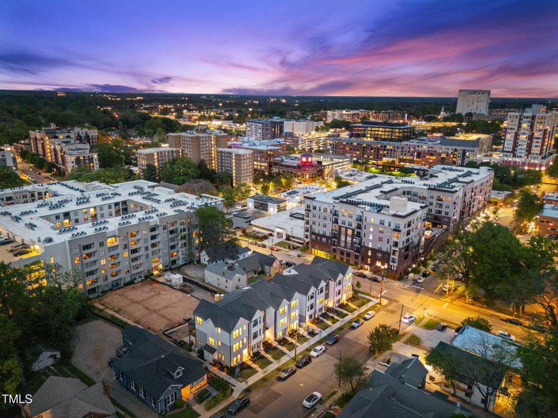 Townhouse in Raleigh, North Carolina, United States 4 - 16732697