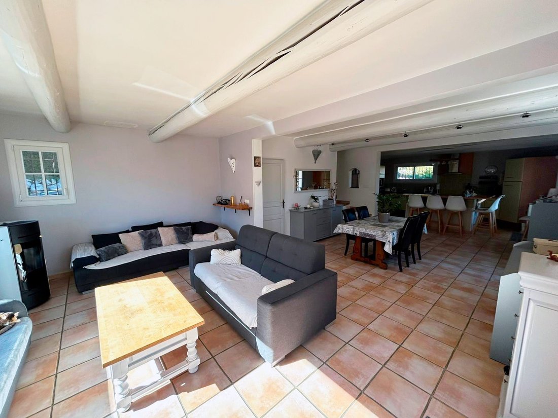 House in Châteauneuf-de-Gadagne, Provence-Alpes-Côte d'Azur, France 3 - 16737409