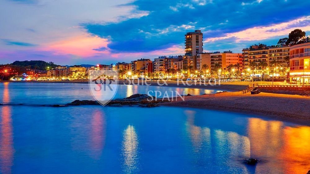 Lloret de Mar, Catalonia, Spain 1 - 16734849