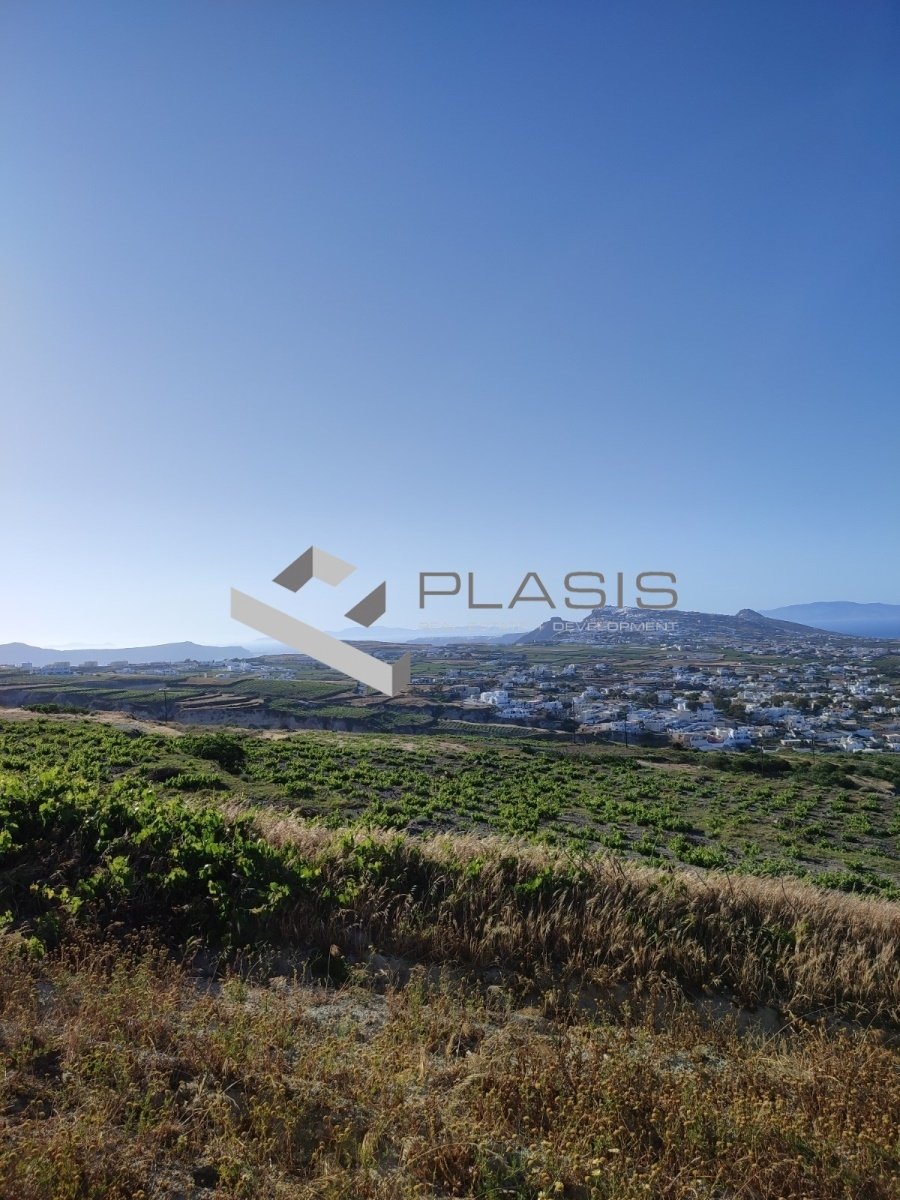 Land in Thira, Aegean, Greece 1 - 15729567