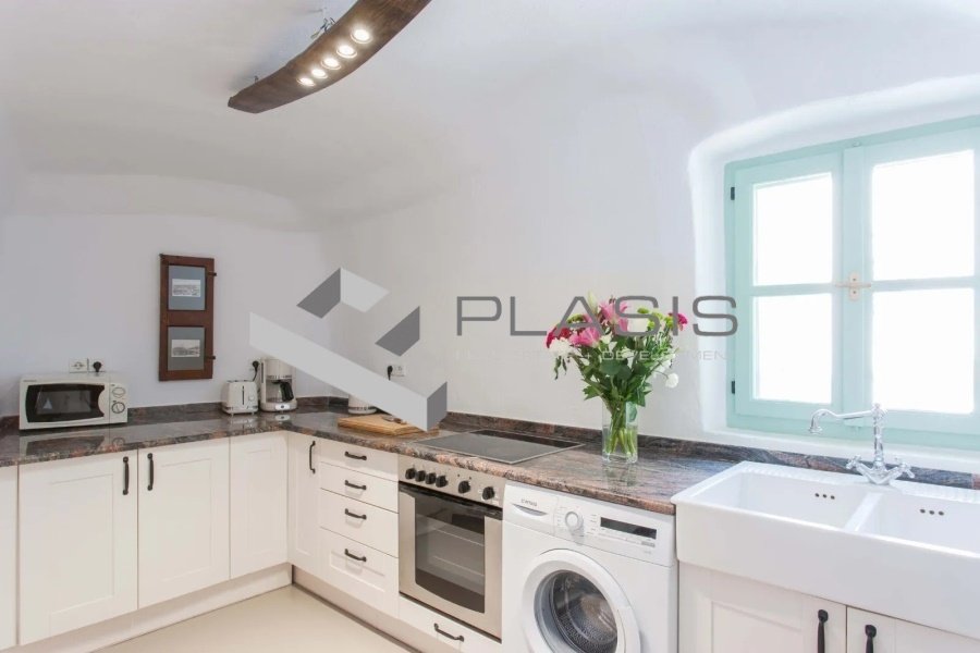 House in Thira, Aegean, Greece 5 - 15731112