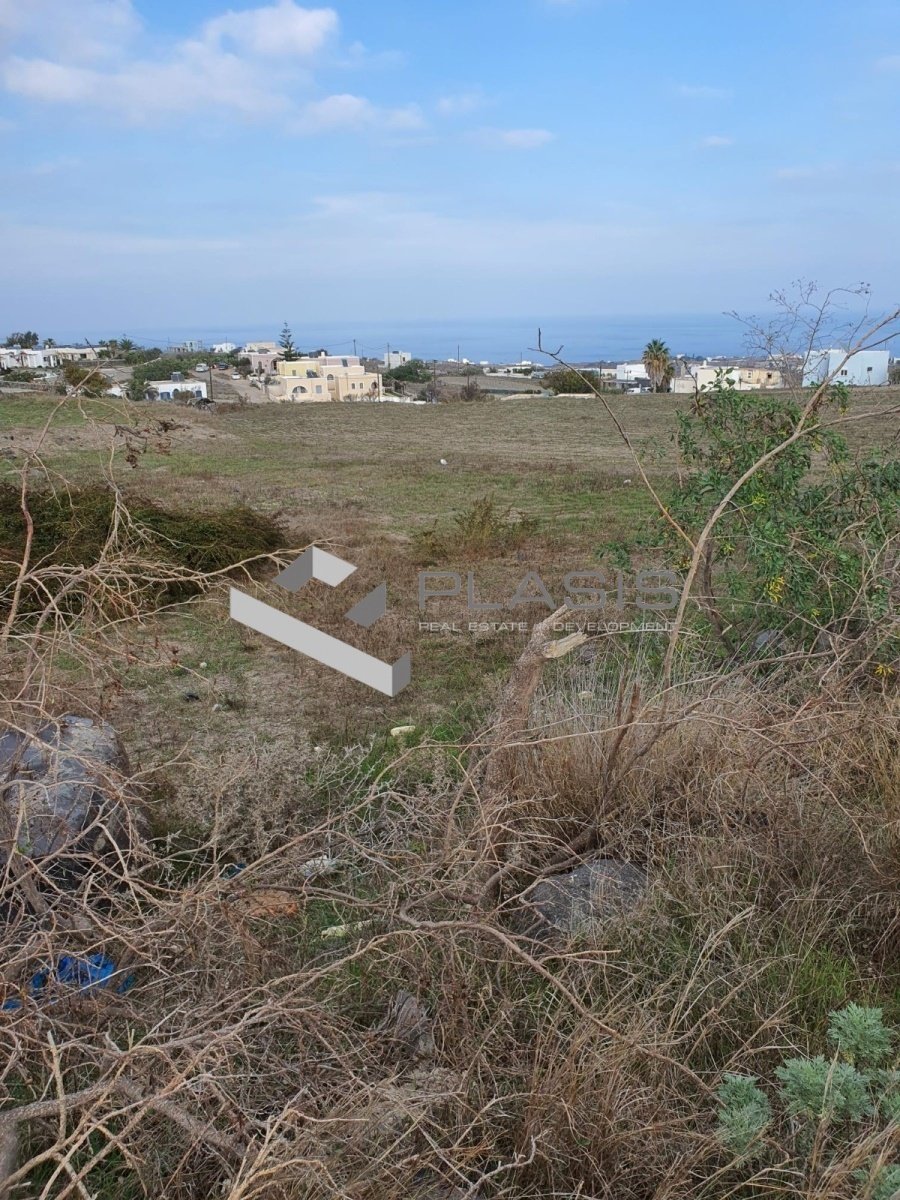 Land in Thira, Aegean, Greece 2 - 15731189