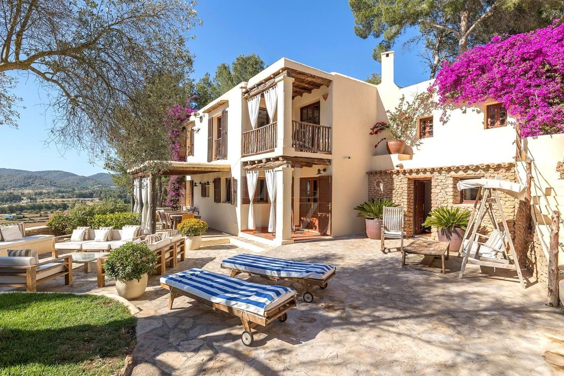 Villa in Sant Antoni de Portmany, Balearic Islands, Spain 3 - 16734740