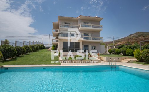 House in Rafina, Attica, Greece 1