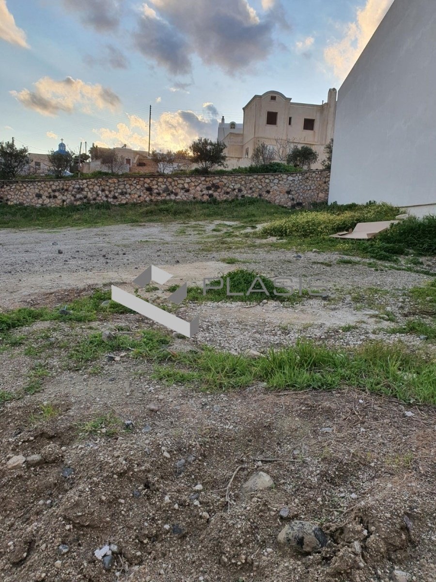 Land in Thira, Aegean, Greece 1 - 15731202