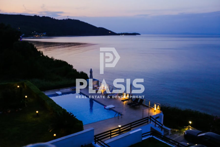 Villa in Pallini Municipal Unit, Macedonia and Thrace, Greece 3 - 15832689