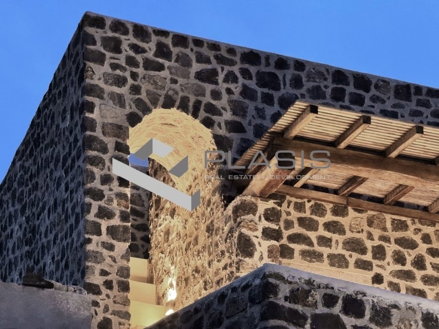 House in Thira, Aegean, Greece 5 - 15190852