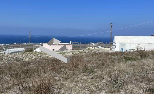 Land in Community of Ia, Ia, Greece 1
